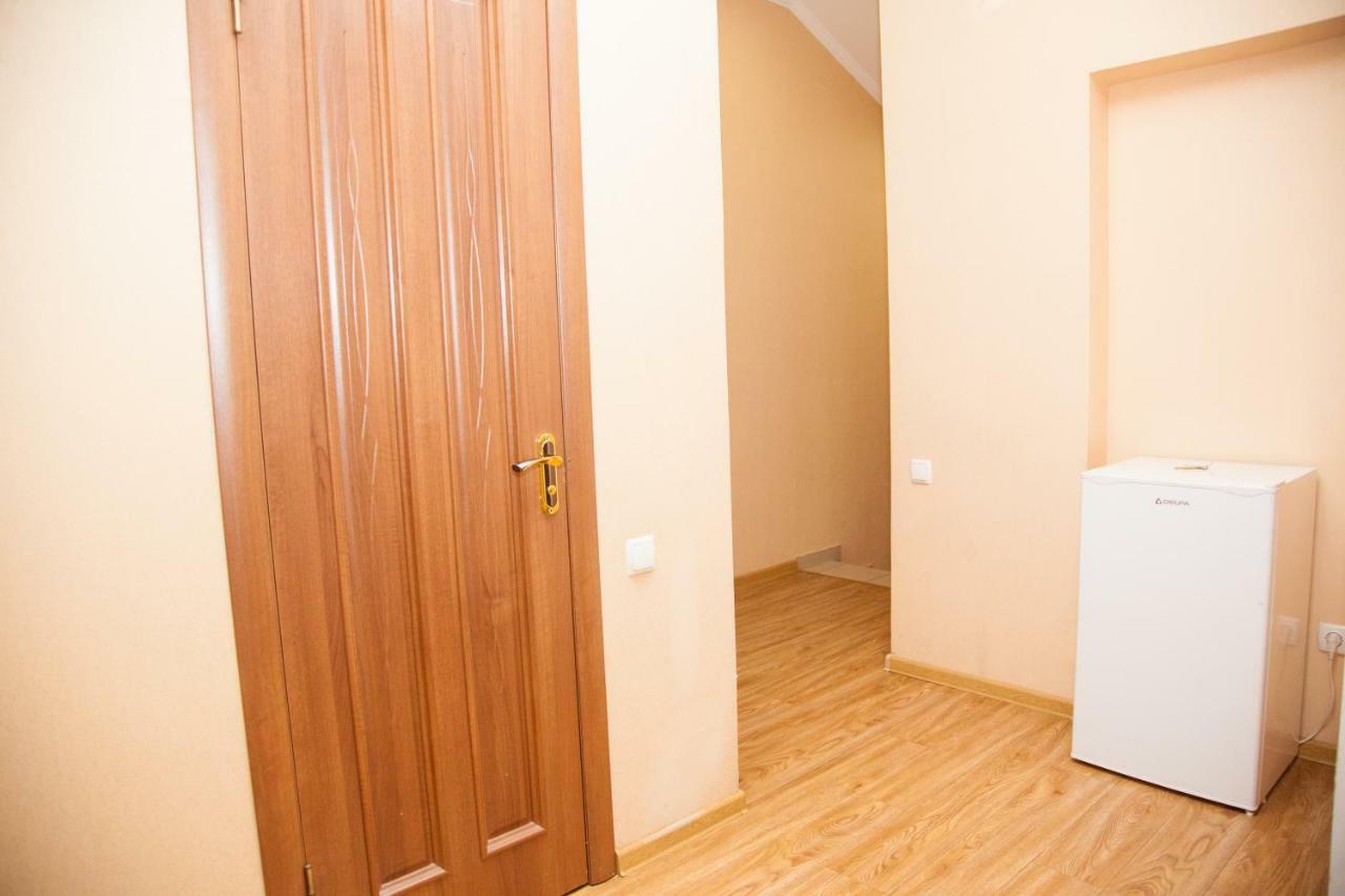 Semi-Luxury Apartment On Zhukovskogo Street 57 Zaporizhia Exteriér fotografie